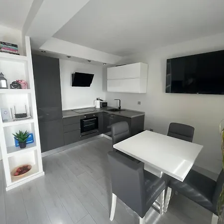 Sea View Appartamento Makarska